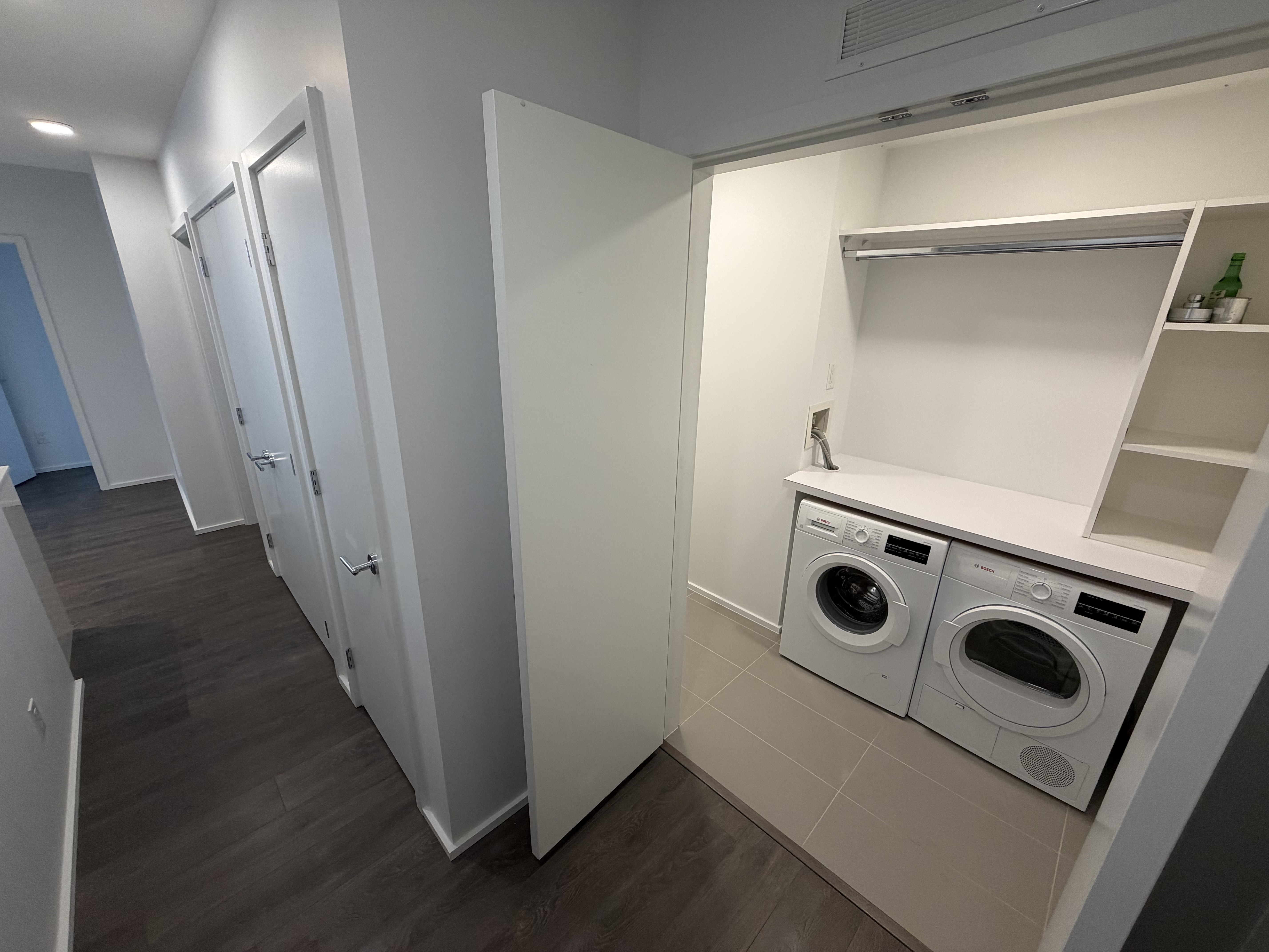 월 $3,150 / 침실 2개 – 878ft² – 환상적인 전망!!! 51층 – 넓은 발코니가 있는 넓은 2베드룸 / 2욕실 (브렌트우드, 버나비)